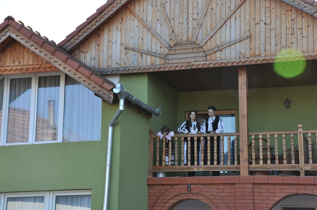 Pensiune Muzeu Traditional Poveste In Transilvania Sighişoara Exterior foto